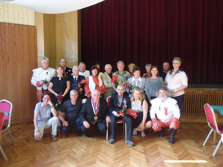 img00004.jpg